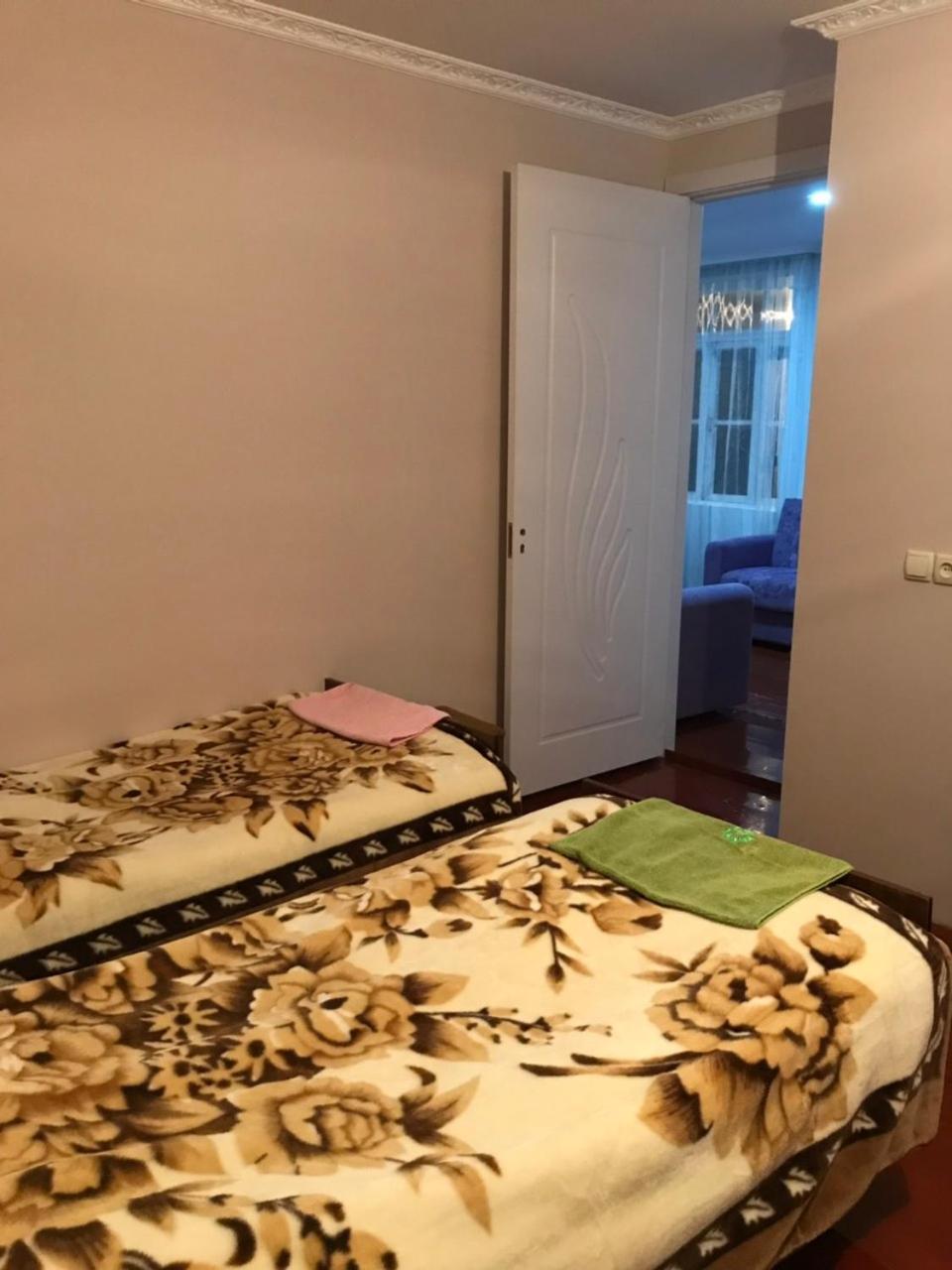 Ciuri'S Guesthouse Zhabeshi Екстер'єр фото